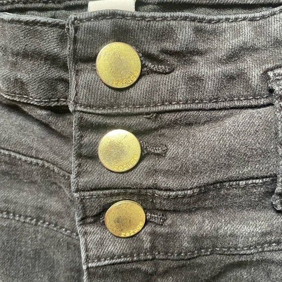 Refuge Charlotte Russe Black Jean High Waisted Shorts Size 6 - Picture 3 of 6